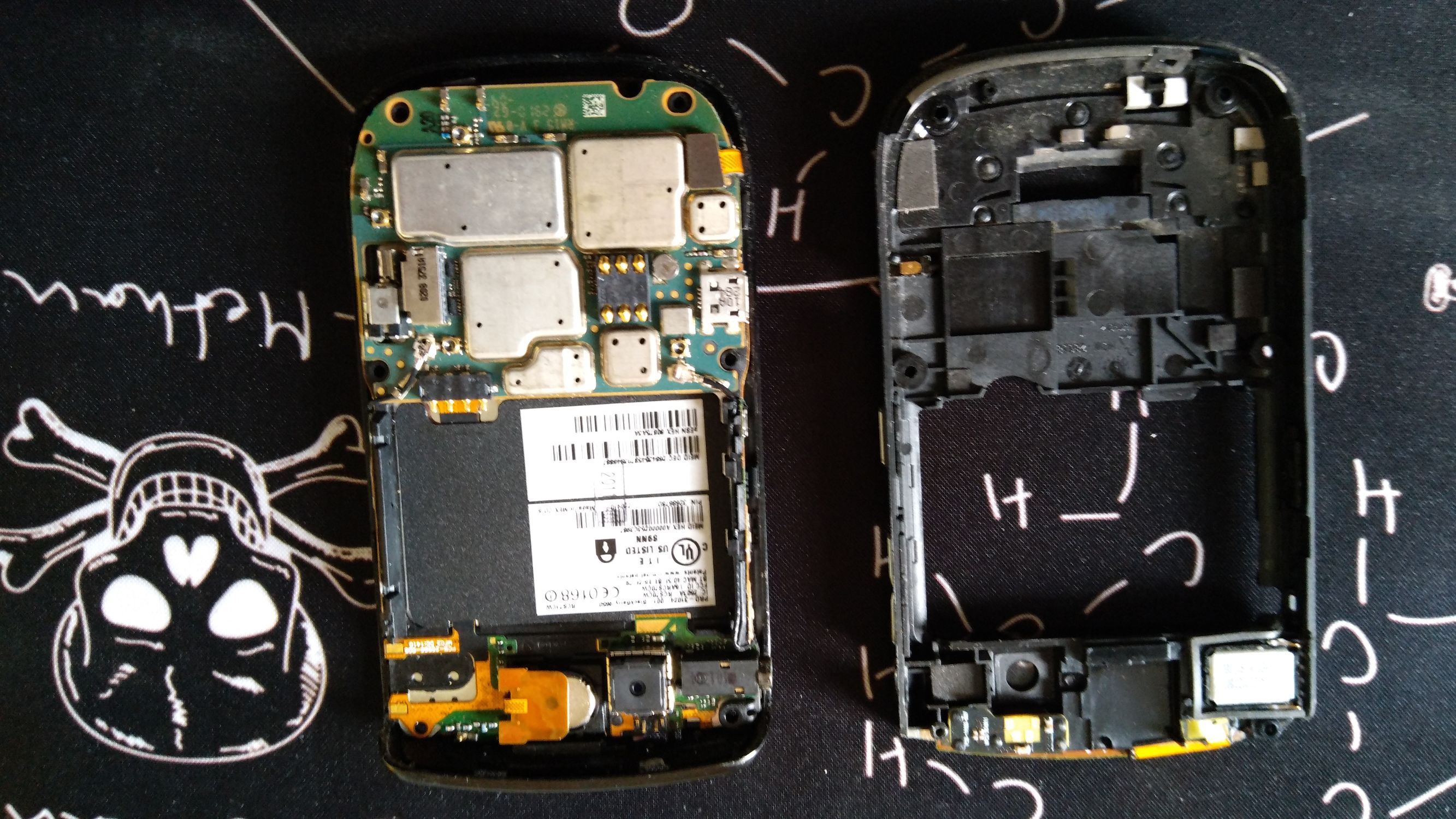 blackberry黑莓拆机,黑莓9788拆机教程