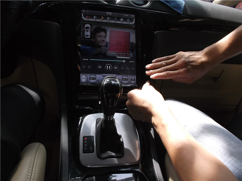 福特麦柯斯中控屏,福特麦柯斯仪表台拆解