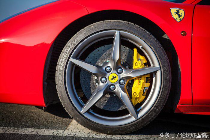 法拉利488评测重装上阵,法拉利488拆车视频