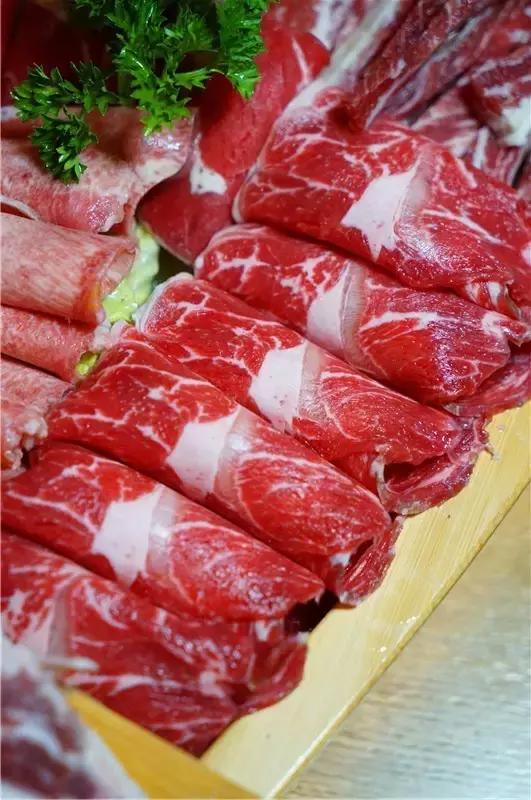 22蚊！足料进口牛肉云吞面超多料！还有重量级进口牛肉船上岸！