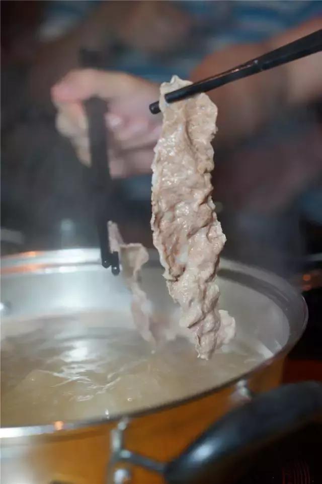 22蚊！足料进口牛肉云吞面超多料！还有重量级进口牛肉船上岸！