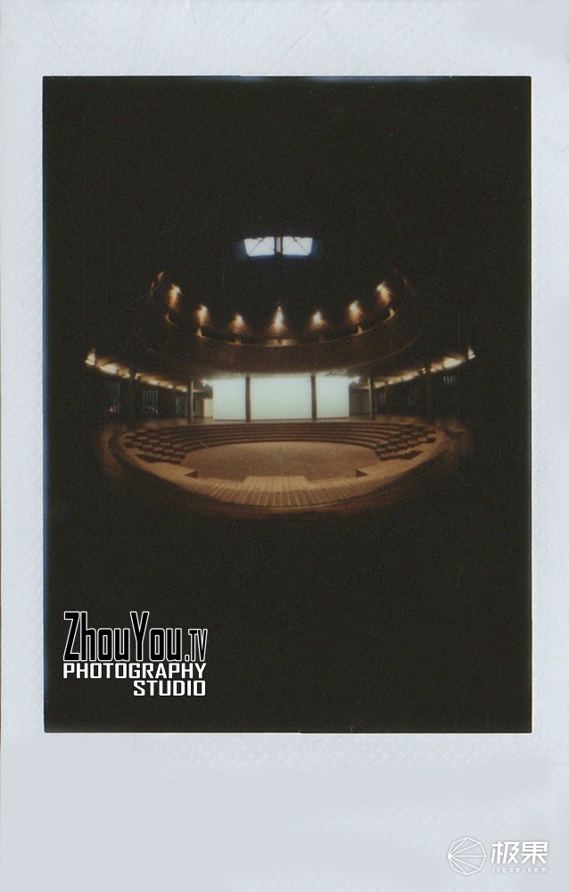 复古拍立得照片玩法,一键剪同款拍立得创意无极限