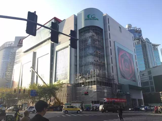 八佰伴商圈有什么商场,上海浦东新区陆家嘴八佰伴