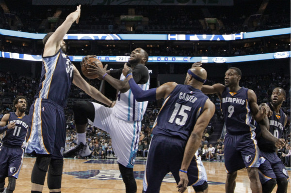 今日奇葩说之高速公路上找不到厕所是什么体验