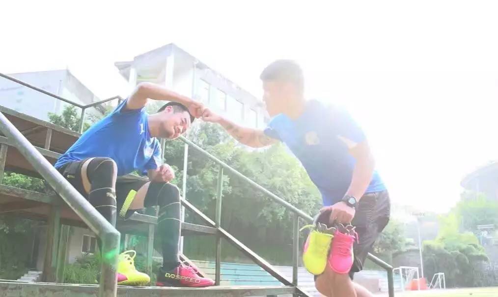 小样故事｜绿茵双咖创始人鲁林：坚持做国内最棒的足球自媒体！