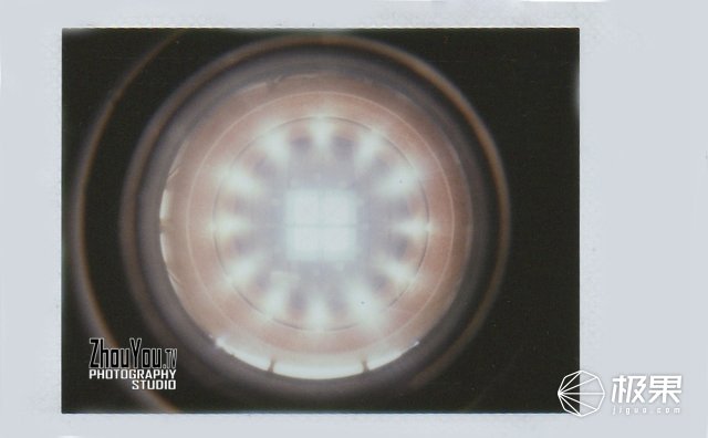 复古拍立得照片玩法,一键剪同款拍立得创意无极限