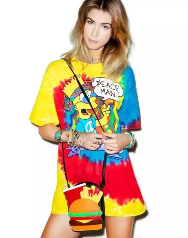 这些大容量包包简单又好看,这些包包不贵却比大牌还好看