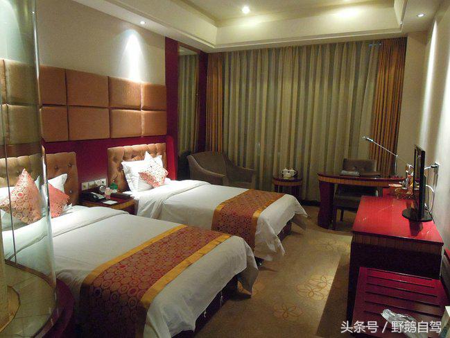 新疆野鹅自驾游视频,野鹅圣诞节自驾游