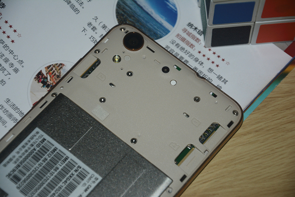 荣耀5a拆机教程,荣耀畅玩5a拆机视频教程