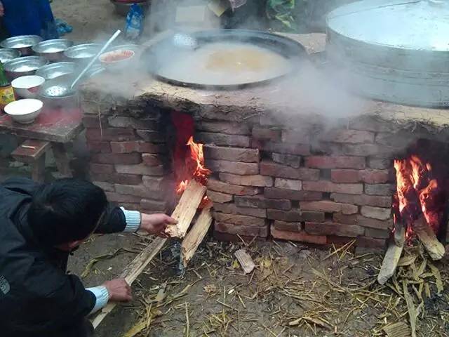 农村建单灶台,农村办酒席专用土灶