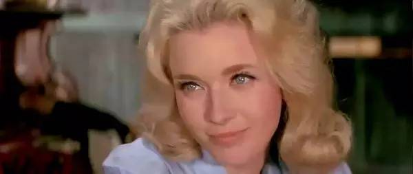 这部电影让多少人笑到肚子痛,这部法国震撼心灵的电影触不可及