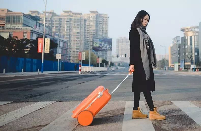 旅行箱软箱轮子拆卸教程,旅行箱带固定轮子的好吗