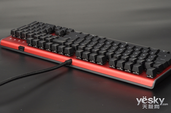 法拉利红色,k600机械键盘怎么样