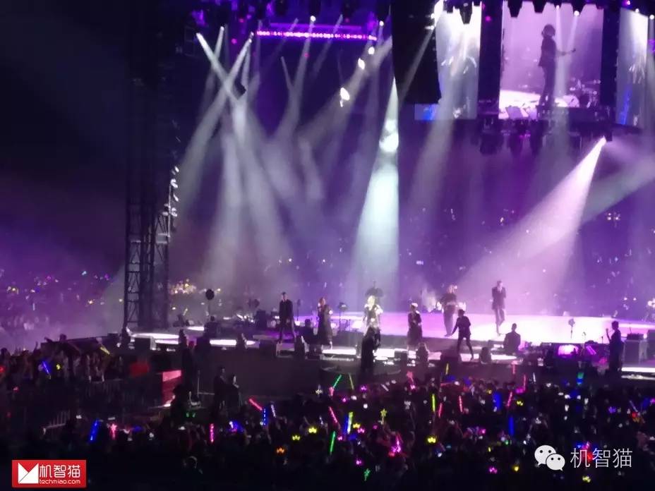 如何让手机拍的模糊图片变得清晰,手机怎么拍照片磨皮又清晰