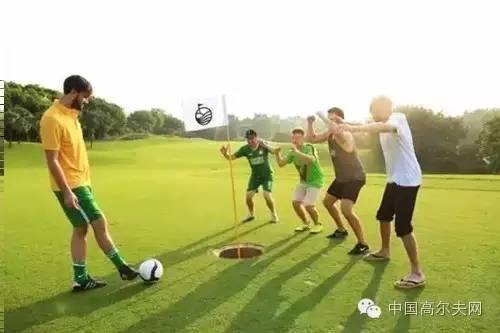 足球和乒乓球碰撞,足球和篮球的碰撞