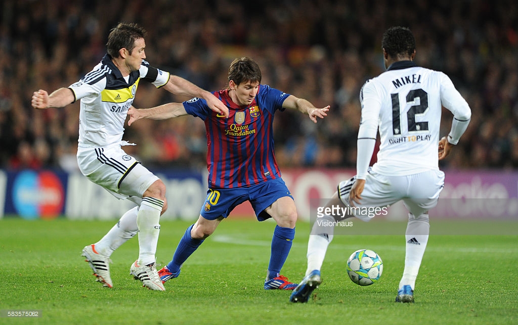 阿迪达斯足球球鞋测评,足球鞋选择nike还是阿迪达斯