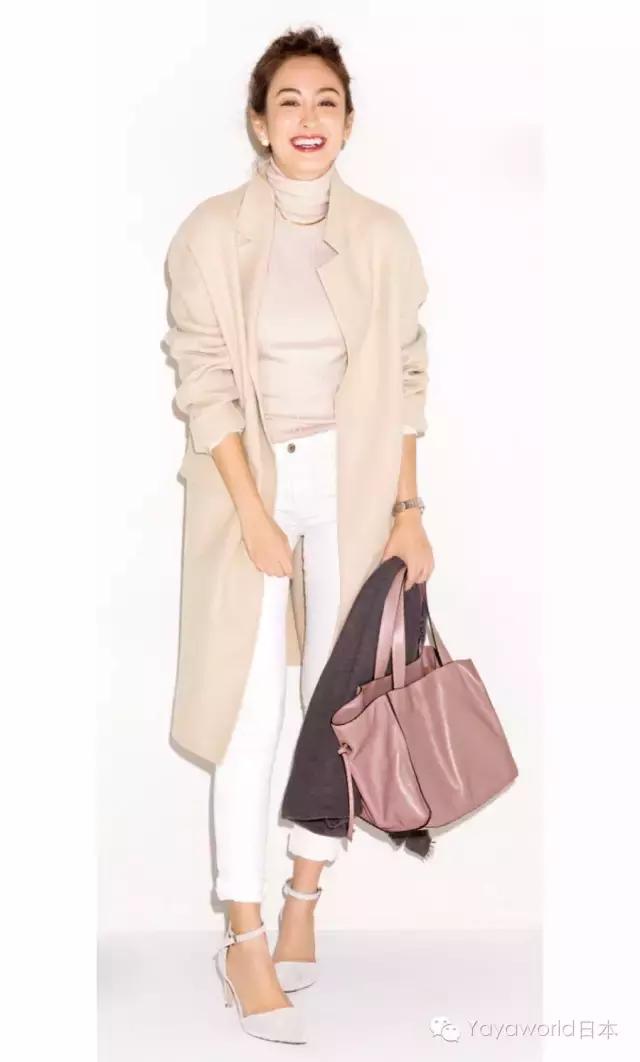 穿搭比较潮的配饰,春季高级感穿搭配饰