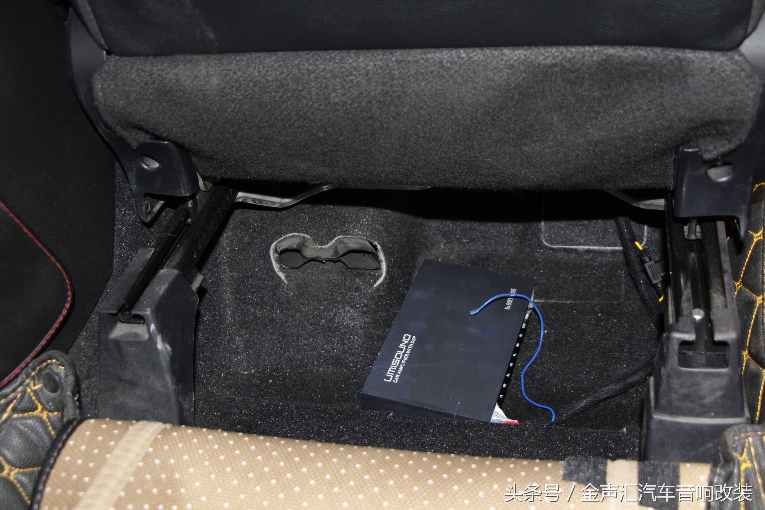 三菱欧蓝德音响拆车件升级,欧蓝德音响拆车件