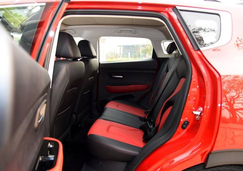 十万内适合女生开的小suv车推荐,十万以内适合女生开的车小suv