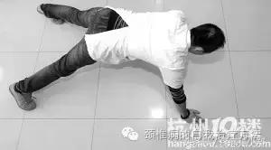 久坐颈椎不舒服去医院按摩,颈椎病引起的龟爬式锻炼