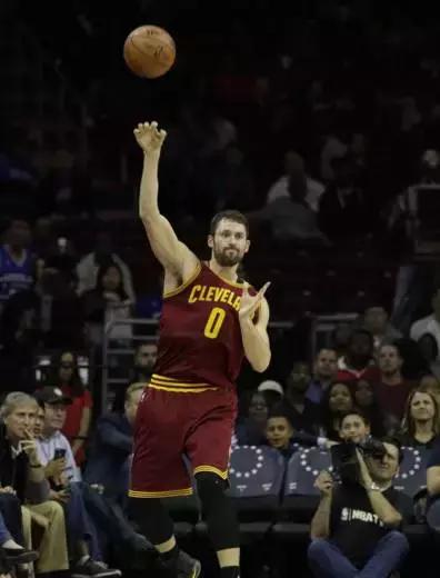 勒夫最新形势分析,勒夫及时调整收获胜利