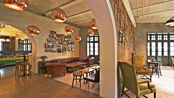 香港兰桂坊最嗨的酒吧,香港兰桂坊酒吧场所视频