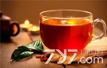 冬天喝红茶有暖胃的功效吗,冬天喝红茶驱寒又养生