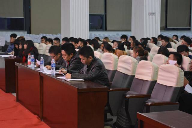 无奋斗不青春主题班会感想,不拼搏无青春