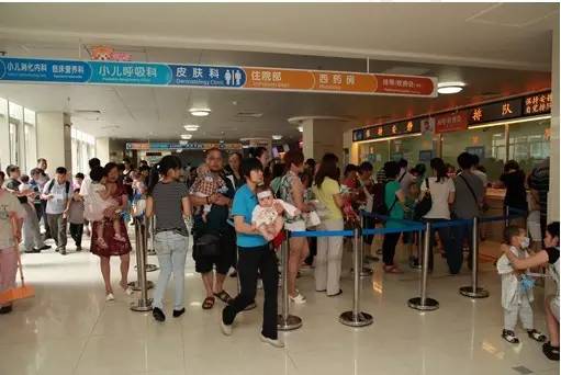 抢华西专家号一个月没抢到，号贩子手里的号哪儿来的？附史上华西最强挂号攻略，不谢！