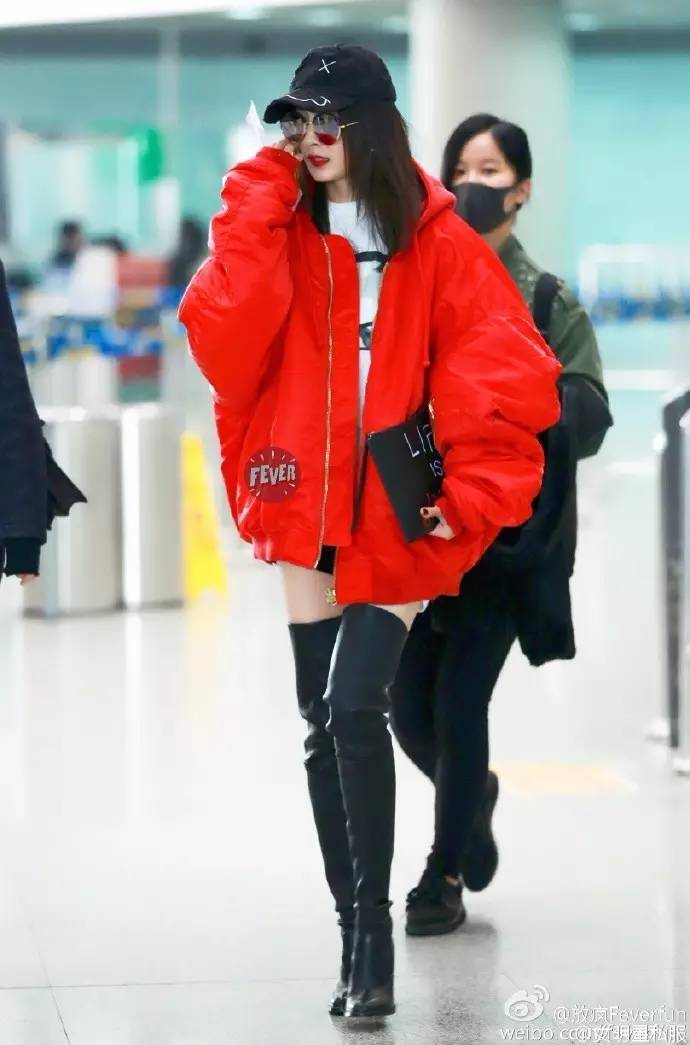 冬天女明星穿那么少怎么不感冒,天气冷怎么穿才暖和呢女生