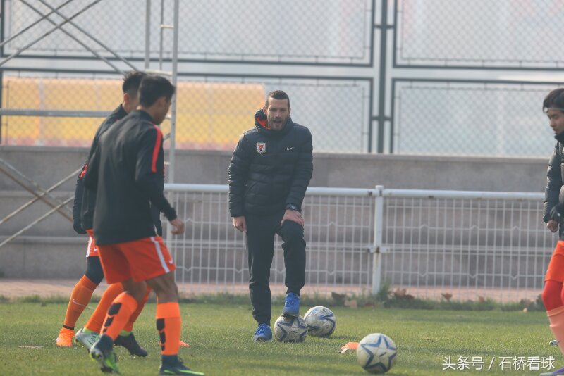 外籍教练后续,鲁能外籍教练训练