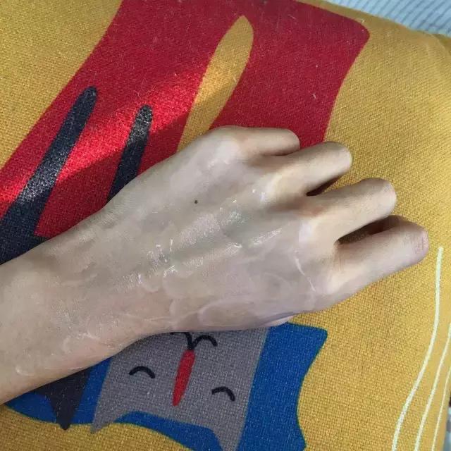 植村秀臻萃养肤洁颜油使用方法,植村秀臻萃养肤洁颜油图片