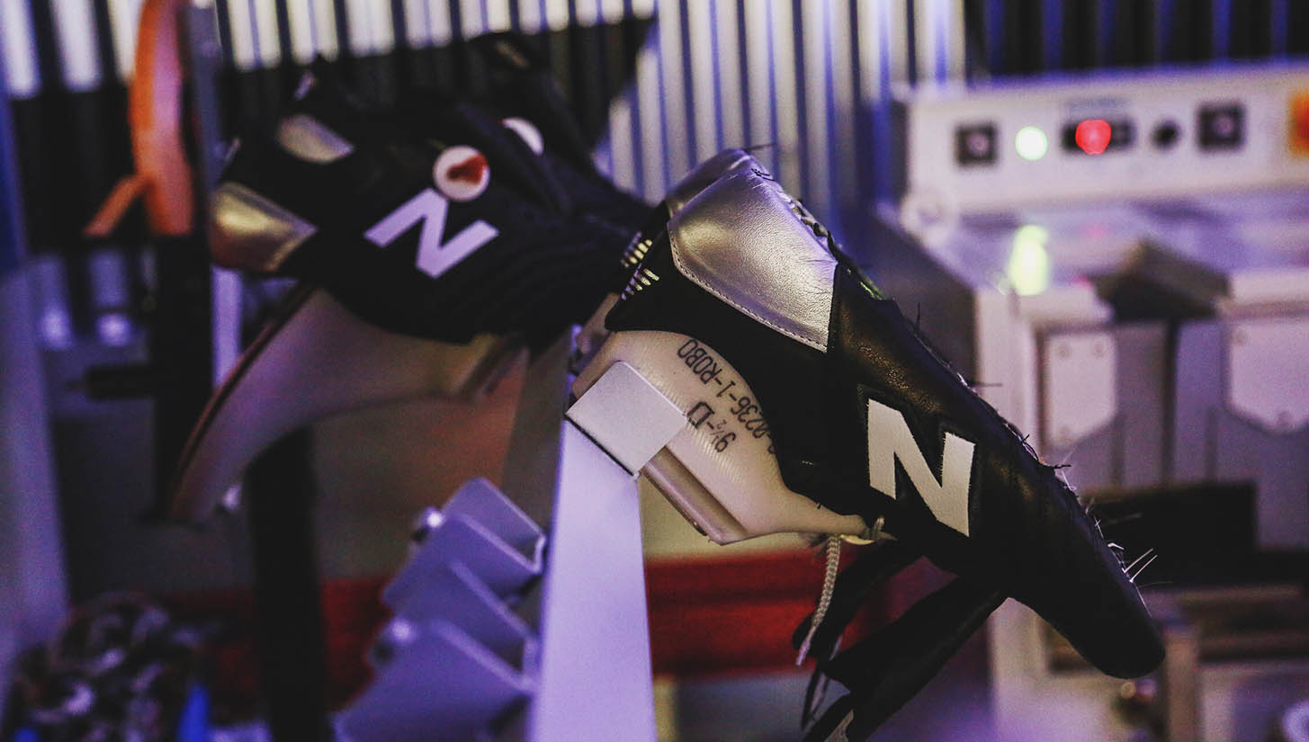 一双球鞋制作全过程,定制球鞋生产全过程