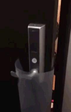 注意防范防盗门被撬,撬开锁头小窍门