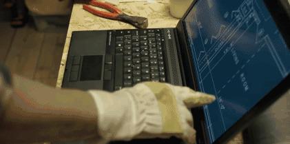 只需一秒就能让你的电脑变触屏,电脑改成触控屏