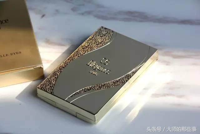 现在比较流行什么颜色的眼影,红棕色系大牌眼影有哪些