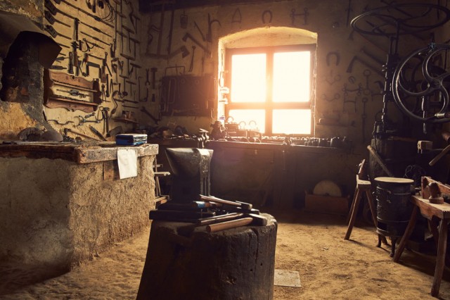 一年要做上千把农用刀具妙西镇百年铁铺“乐未央”