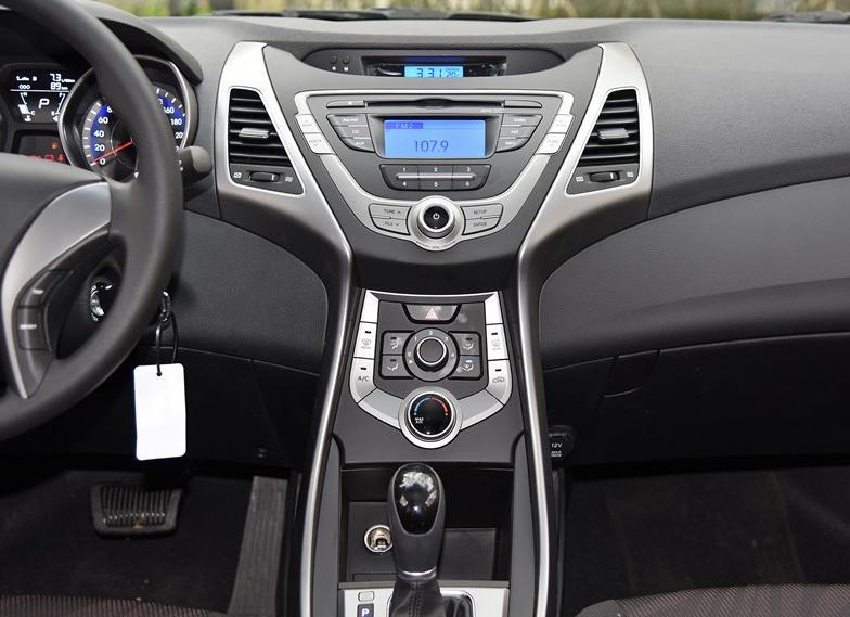 现代朗动大屏导航效果图,二手现代朗动导航仪