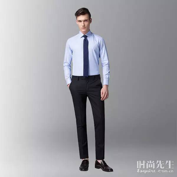 领带和西服应该怎么搭配,领带是和西服搭还是衬衫搭