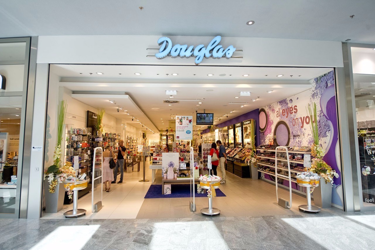 价格比代购还美好,这家只有28件单品的德国“万宁”要火!