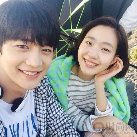 《鬼怪》开播，新老公已换！看单眼皮萝莉新娘如何扑倒鬼怪孔侑大叔！