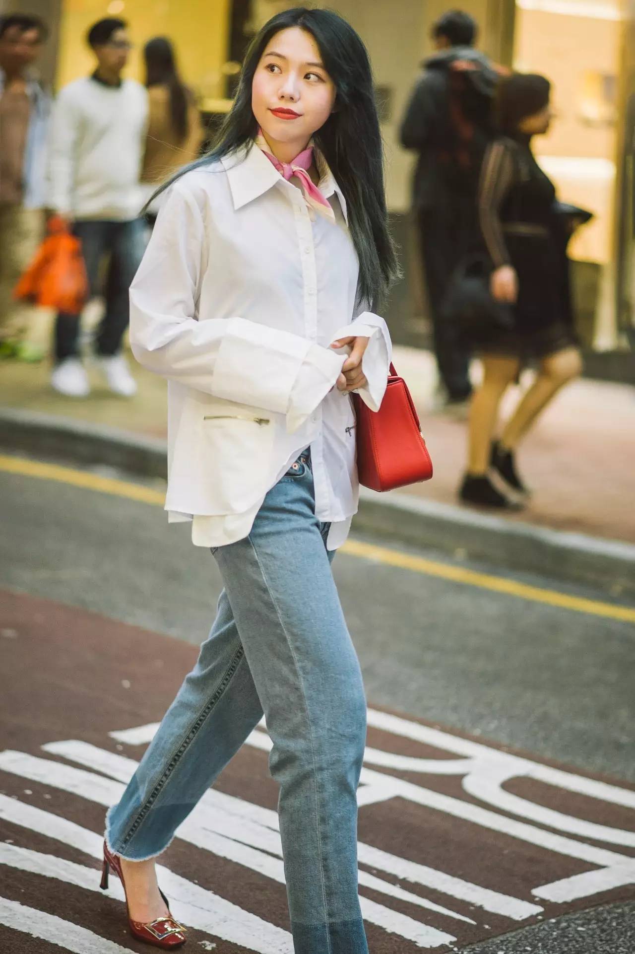 五天八个造型，行李箱爆炸也要拍这些衣服