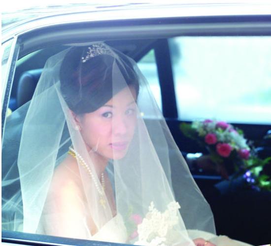 街头偶遇五菱宏光mini结婚车队,偶遇土豪结婚上亿车队来袭