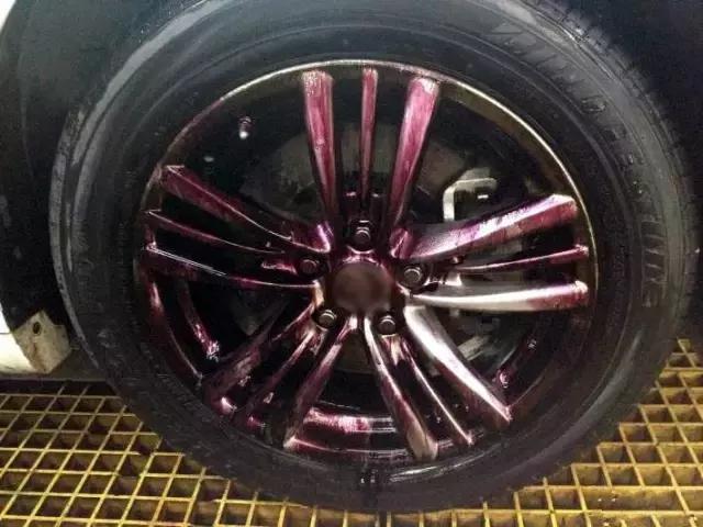 黑色轮毂污渍怎么去除,轮圈发黄怎么清洗