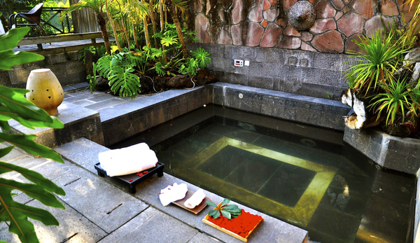 腾冲热海泡温泉旅游攻略,踏上腾冲温泉之旅享受泡汤的美好