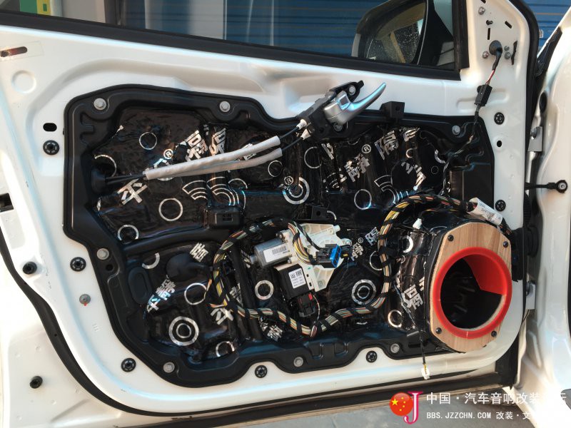 宜昌极品音改菲亚特无损改装以色列摩雷听宝音响