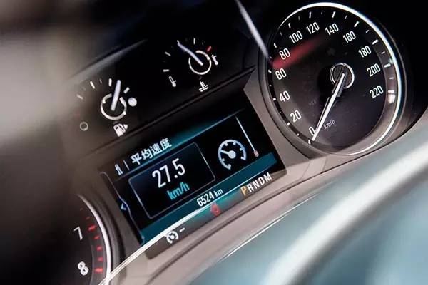 别克昂科拉四驱精英版试驾,别克昂科拉20tcvt豪华型试驾