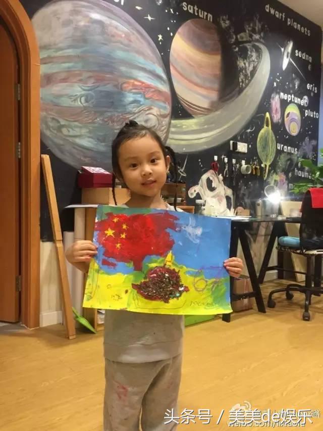 “综艺一姐”是王源的头号粉丝！爸妈都是娱乐圈一线大咖背景雄厚