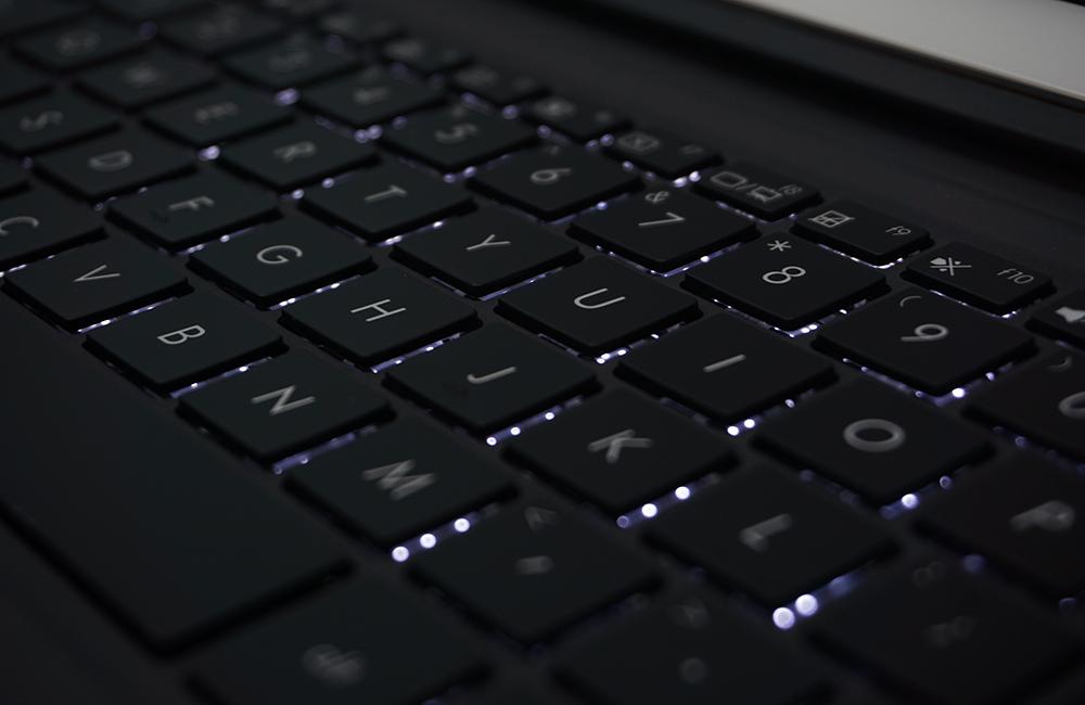 华硕灵焕3触控笔,华硕灵焕3笔记本好不好