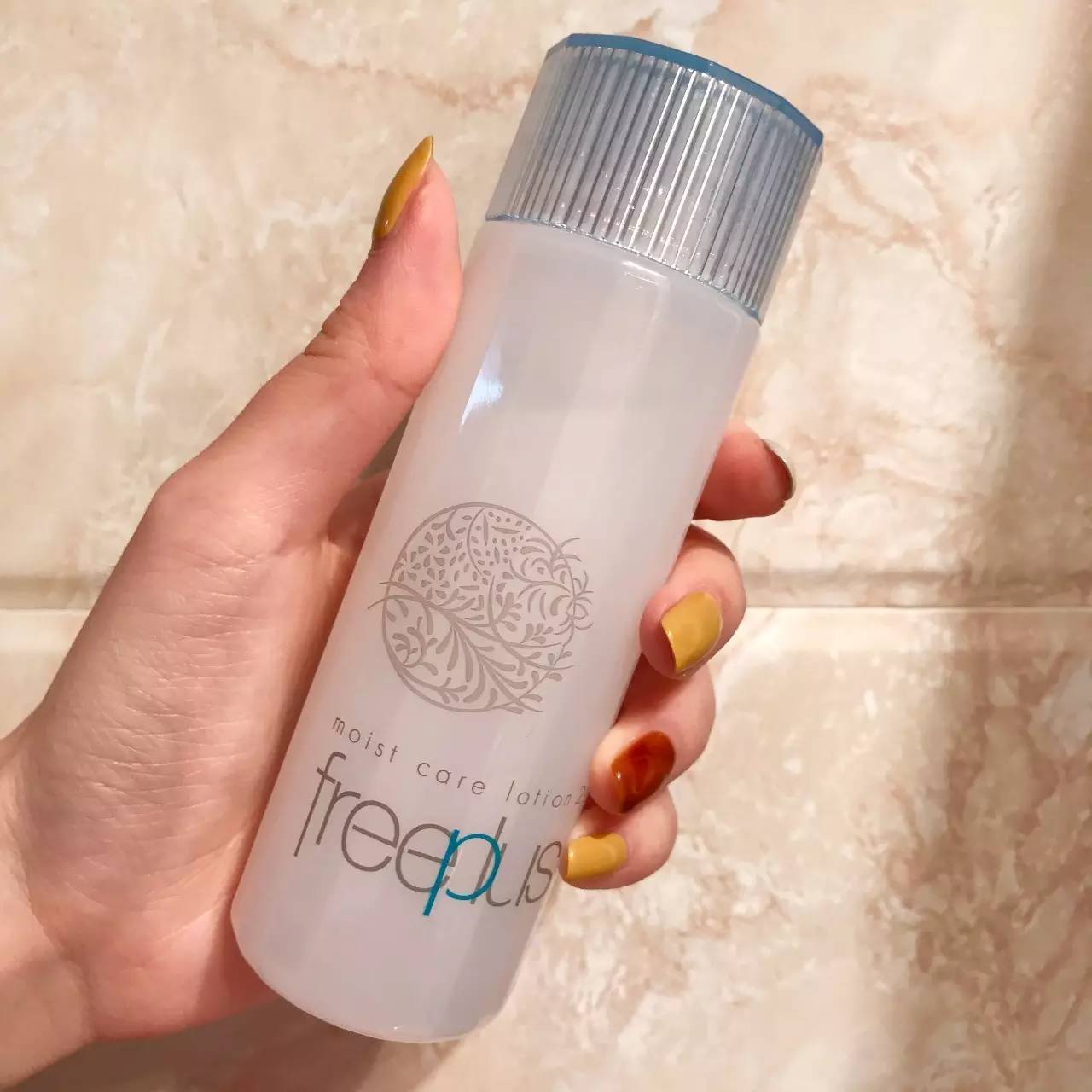 美妆博主十大必买护肤品 (美妆博主推荐精油护肤)